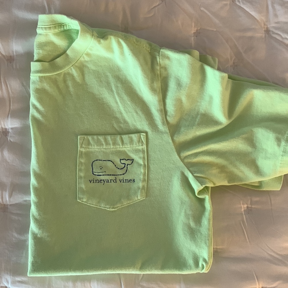 Boys vineyard vines t shirt